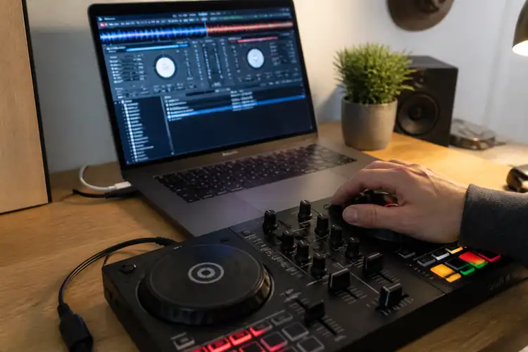 DJ-software voor USB-controllers